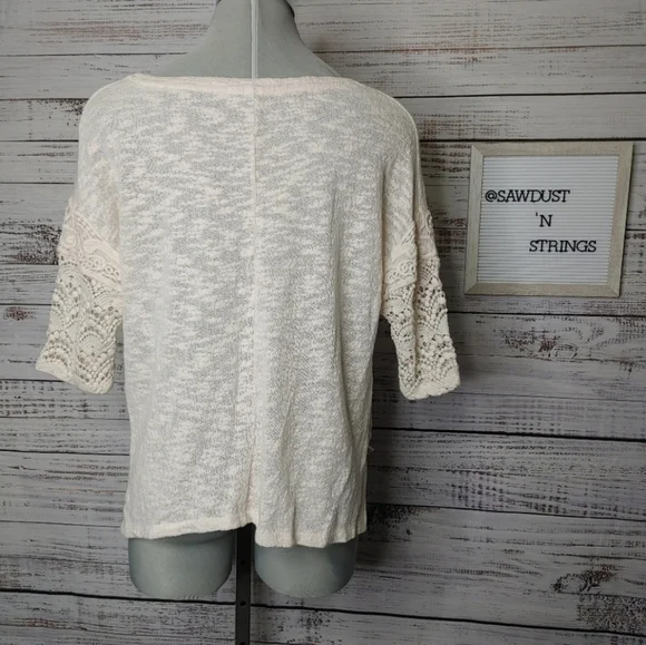 Anthro Little Yellow Bird top size S - Picture 4 of 13